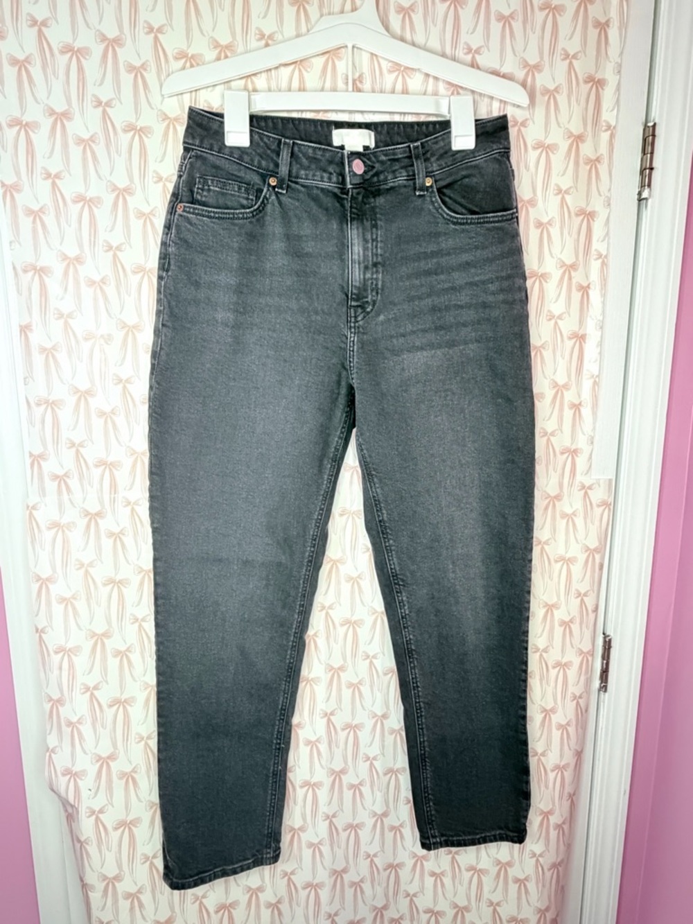 H&M women’s Dark Gray Slim Straight Jeans